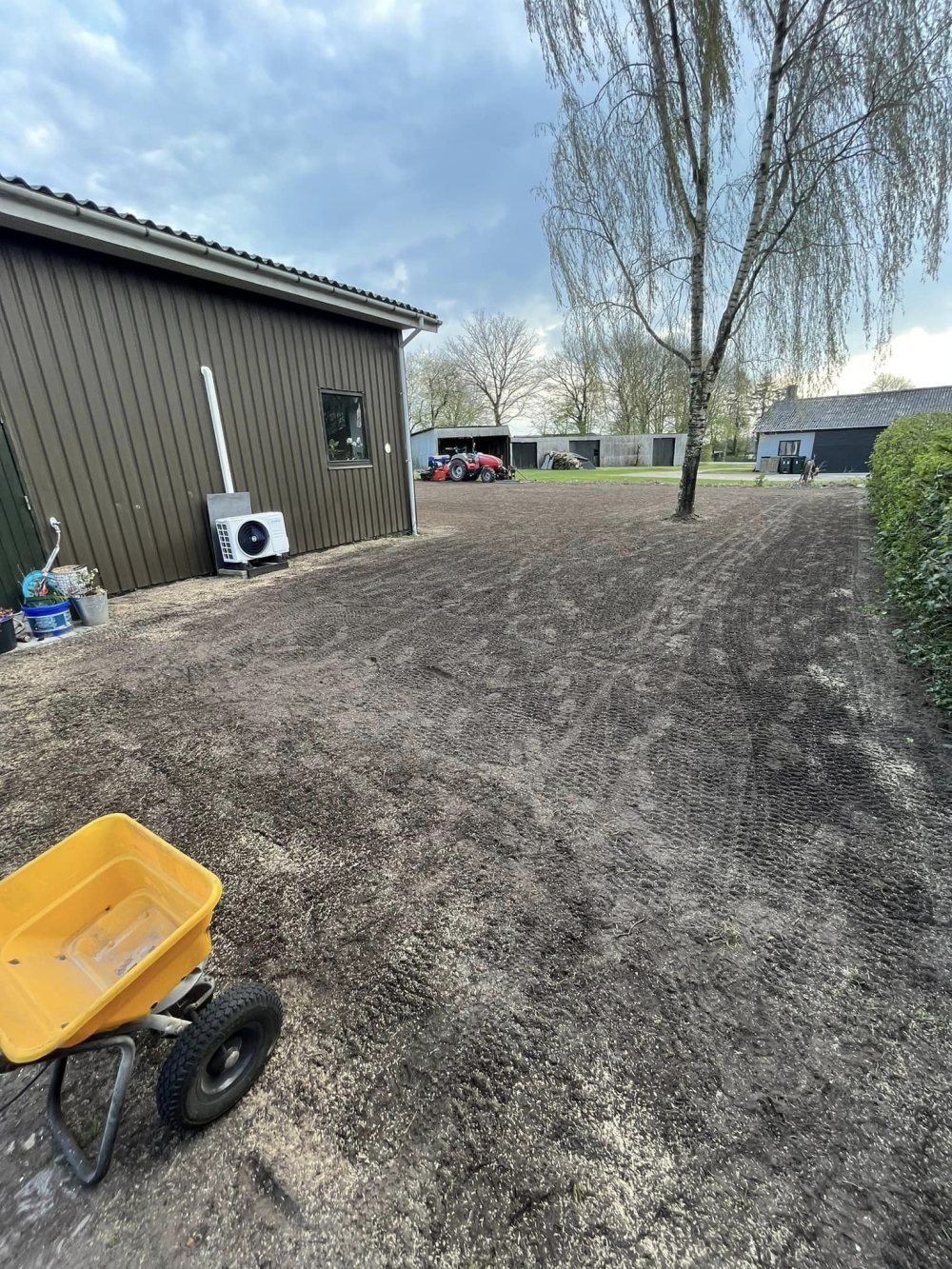 anlægning af græsplæne